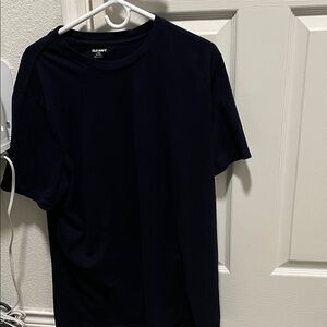 Old Navy Tshirt
